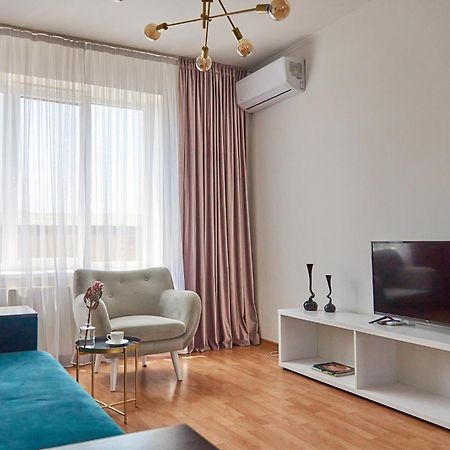 Lux Apartment Mukacheve Exterior photo
