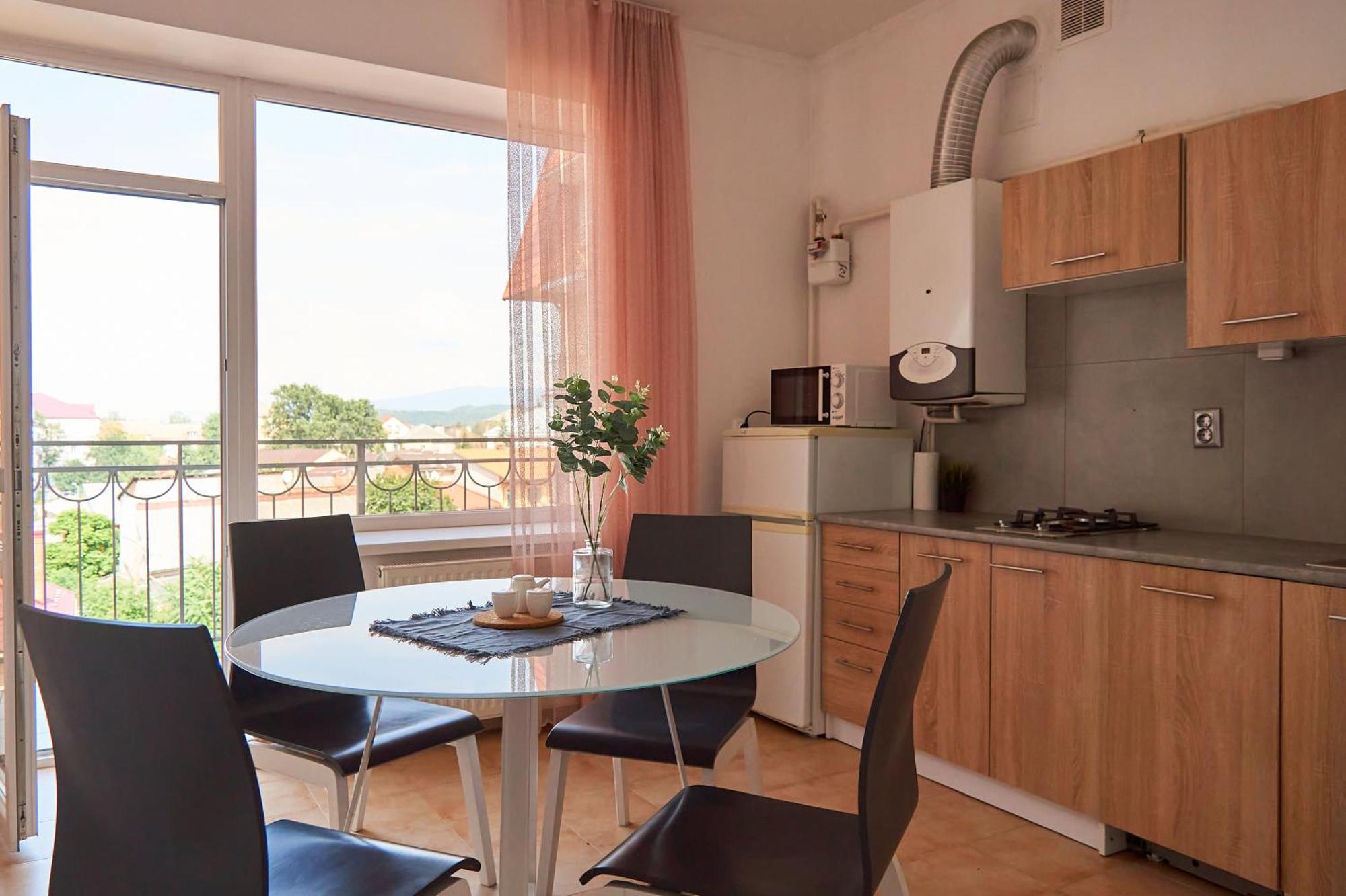 Lux Apartment Mukacheve Exterior photo